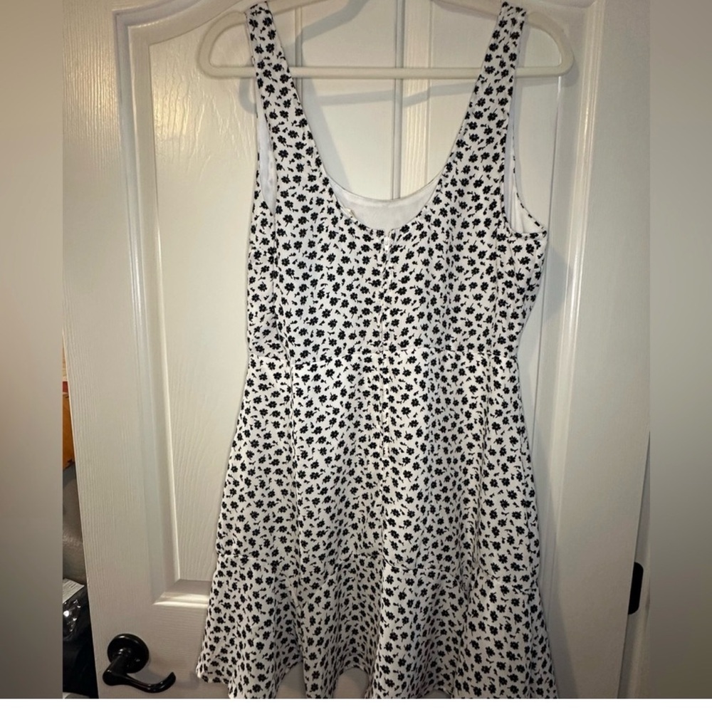 Altar'd State Black and White
Floral Women's Dress
